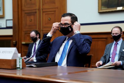 Existe una tensión en el gobierno de EE. UU. Sobre el uso de máscaras (Erin Scott / Pool a través de REUTERS)